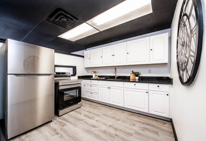 More Photos Of 120 Danielson Pike, Foster Freestanding For Sale