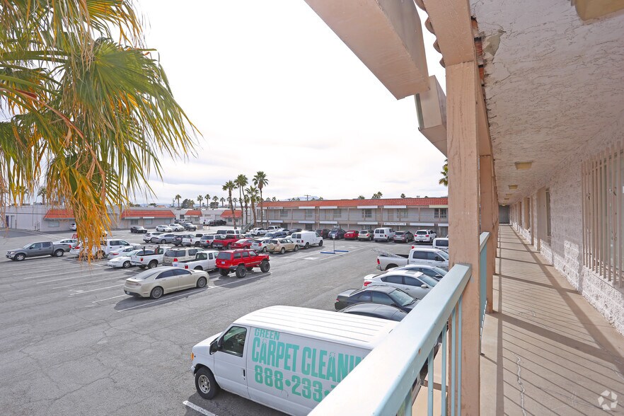 More Photos Of 3111 S Valley View Blvd, Las Vegas Light Manufacturing For Lease