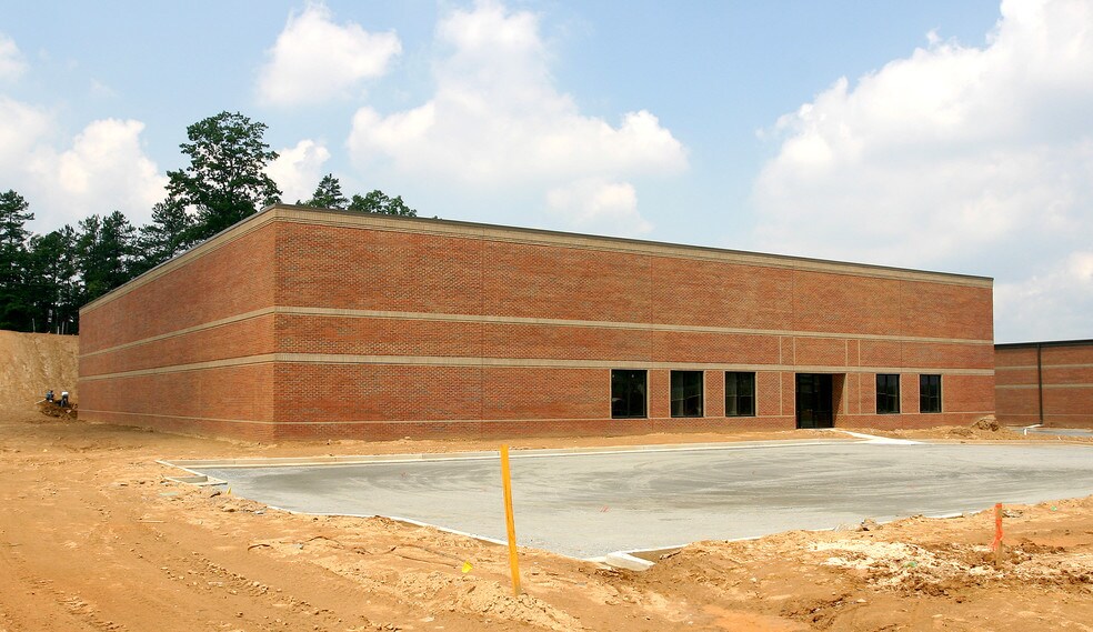 More Photos Of 3371 Martin Farm Rd, Suwanee Warehouse For Sale