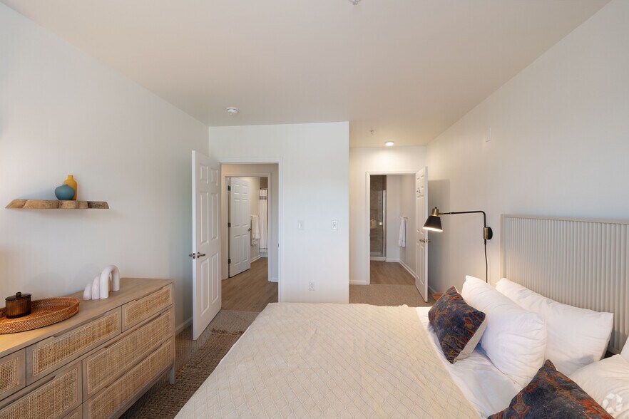 More Photos Of 2113 Ellsworth Blvd, Malta Multifamily For Sale