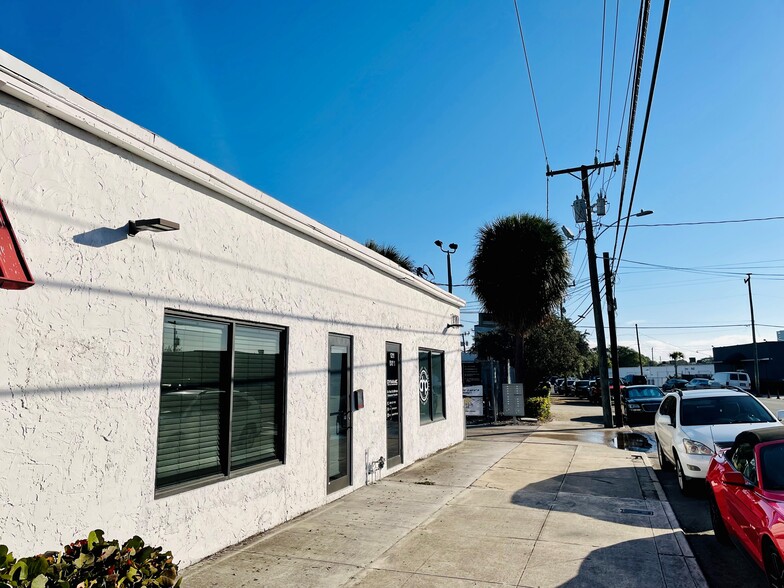 More Photos Of 1211 Okeechobee Rd, West Palm Beach Warehouse For Lease