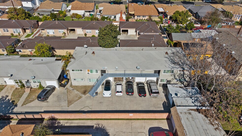 More Photos Of 6800 Wilcox Ave, Bell Apartments For Sale