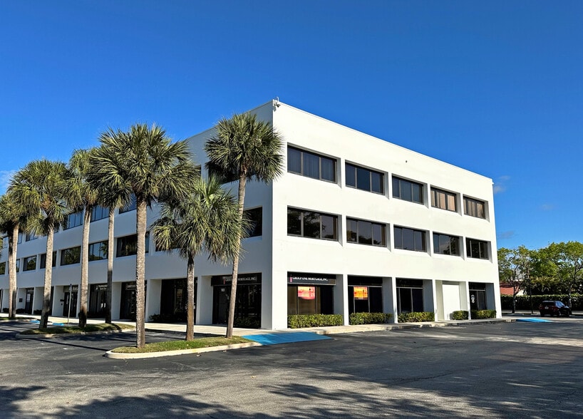 More Photos Of 900 E Indiantown Rd, Jupiter Office For Lease