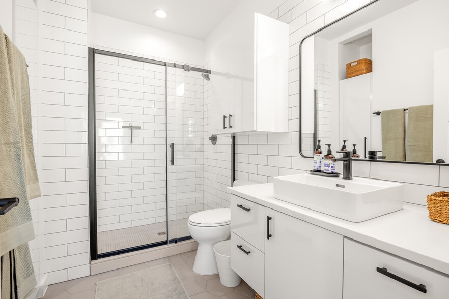 More Photos Of 1911 Dutton Dr, San Marcos Office Residential For Sale