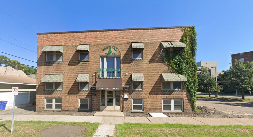 More Photos Of 1709 Shields Ave, Saint Paul Apartments For Sale