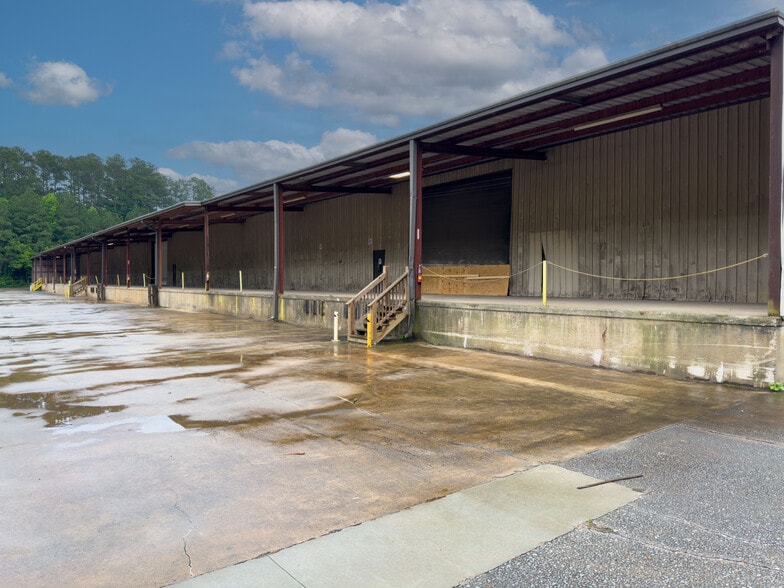 More Photos Of 1695 Buford Hwy, Duluth Warehouse For Sale