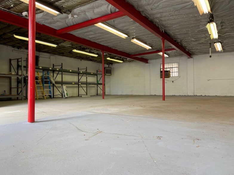 More Photos Of 238 West St, South Hackensack Warehouse For Lease