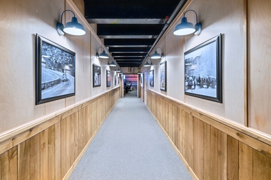 More Photos Of 933 Market St, Tacoma Storefront For Sale