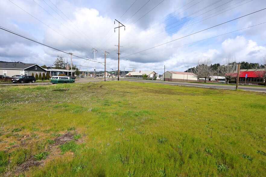 More Photos Of 1241 Highway 101, Reedsport Land For Sale