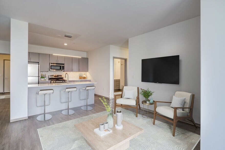 More Photos Of 1369 Spruce Pl, Minneapolis Apartments For Lease