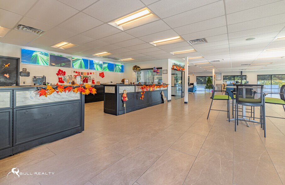 More Photos Of 4295 Jonesboro Rd, Union City Auto Dealership For Sale