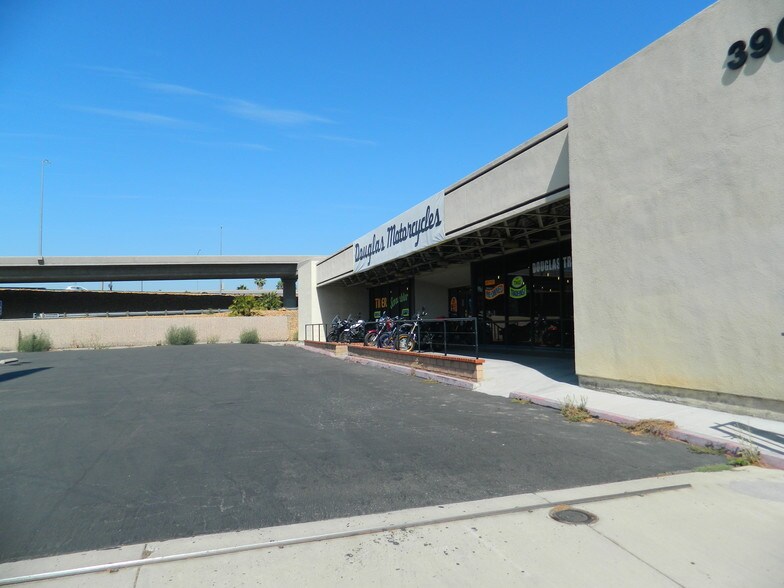 More Photos Of 390 N H St, San Bernardino Showroom For Sale