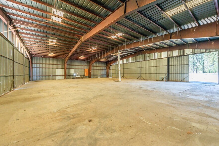 More Photos Of 30661 State Highway 3, Douglas City Auto Repair For Sale