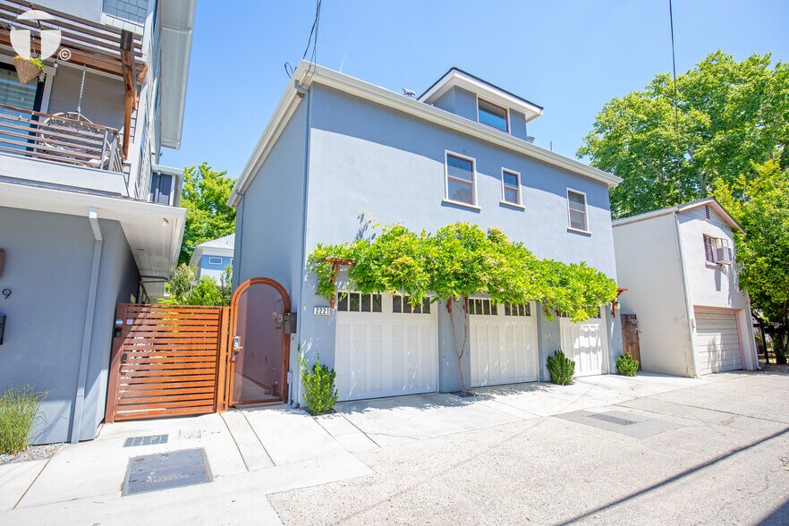 More Photos Of 2220 Capitol Ave, Sacramento Apartments For Sale