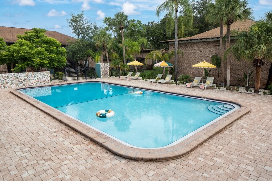 More Photos Of 7011 San Ramon Pl, Tampa Apartments For Sale