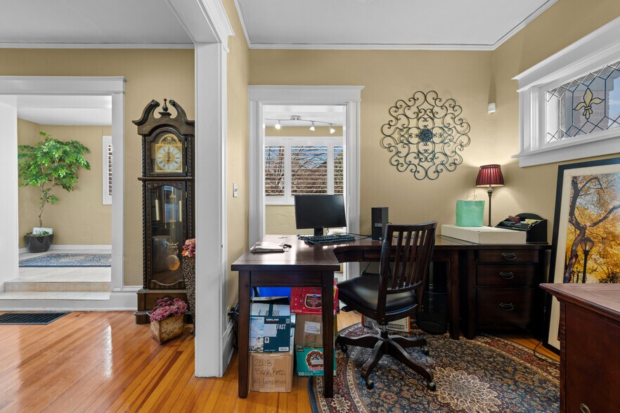 More Photos Of 562 N Ogden St, Denver Office For Sale