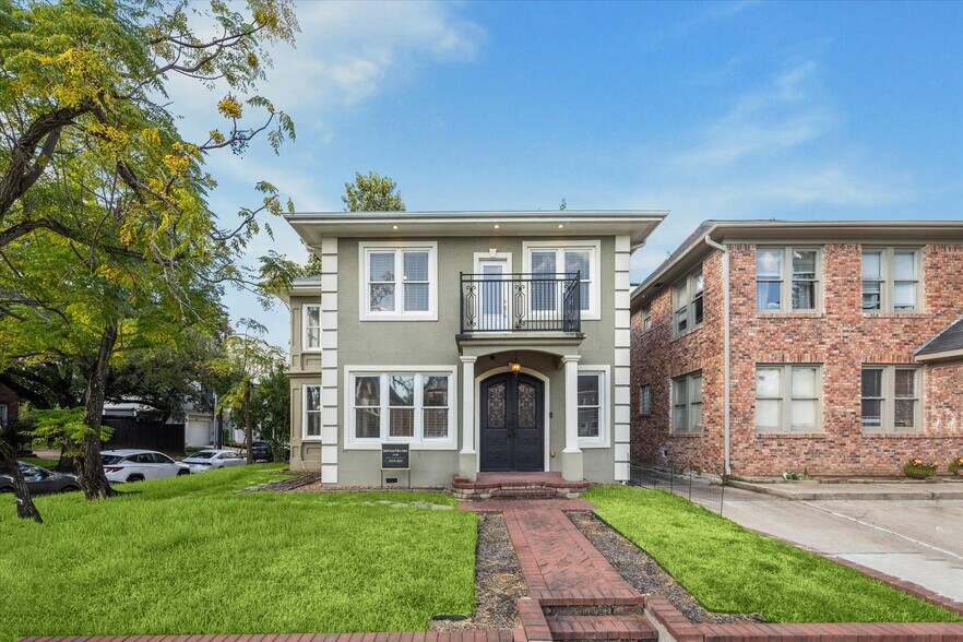 More Photos Of 1220 W Gray St, Houston Apartments For Sale