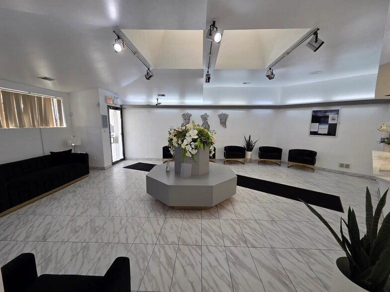 More Photos Of 3918 W 63rd St, Chicago Medical For Sale