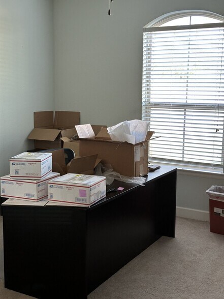 More Photos Of 5155 W Davis St, Conroe Office For Sale