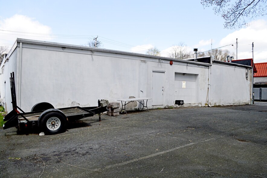 More Photos Of 79 Ramapo Rd, Garnerville Storefront Retail Office For Lease