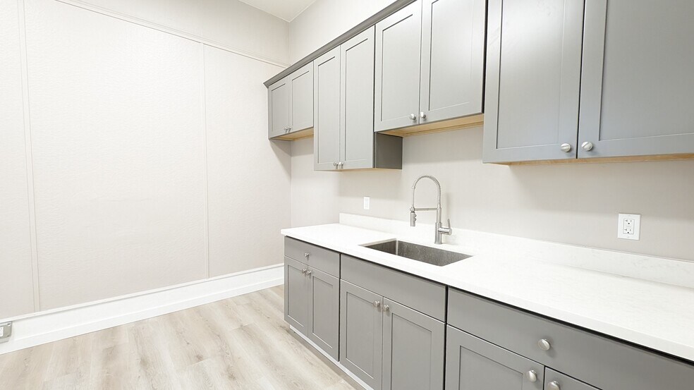 More Photos Of 401-405 Sansome St, San Francisco Office For Lease