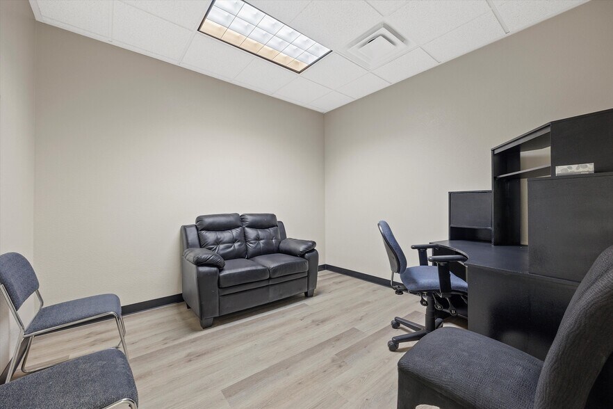 More Photos Of 4130 N Martin Luther King Blvd, North Las Vegas Office For Sale