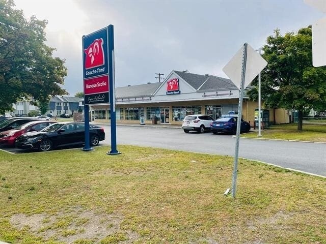 More Photos Of 730 Boul Du Mont-Royal, Gatineau Freestanding For Sale