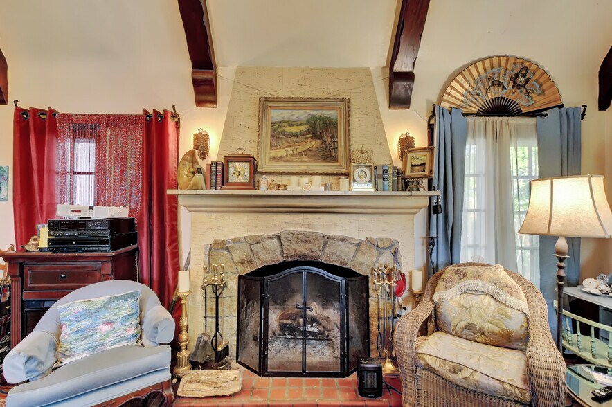More Photos Of 153 Kenmass Ave, Auburn Apartments For Sale