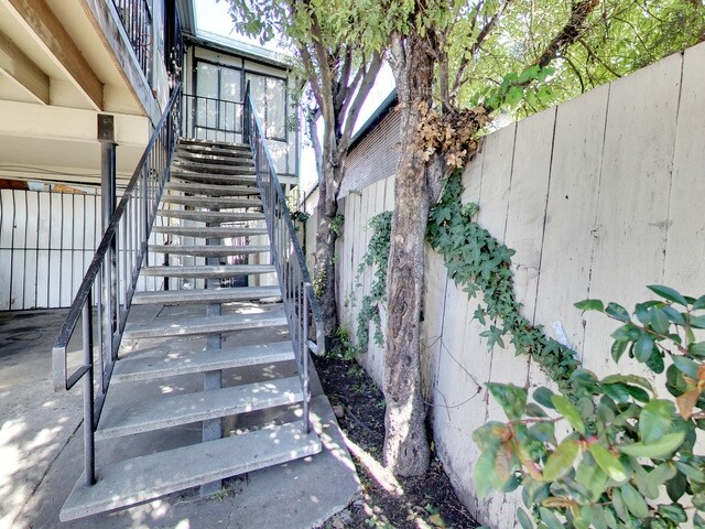More Photos Of 1718 High St, Oakland Apartments For Sale