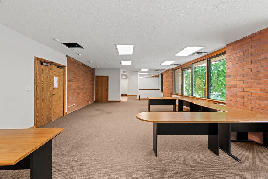 More Photos Of 2696 N University Ave, Provo Office For Sale
