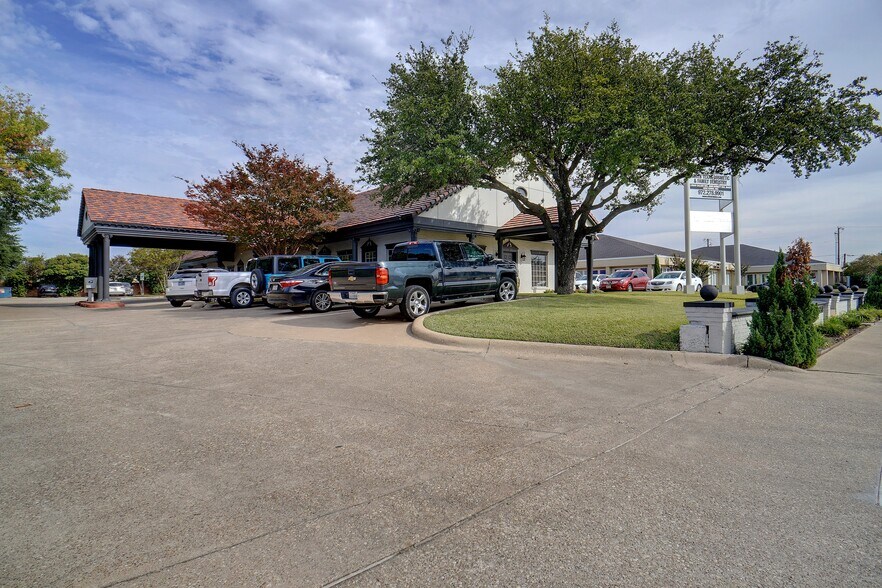 More Photos Of 3260 Southern Dr, Garland Medical For Lease