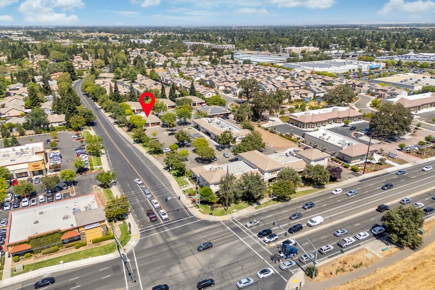 More Photos Of 9571 Laguna Springs Dr, Elk Grove Office For Lease