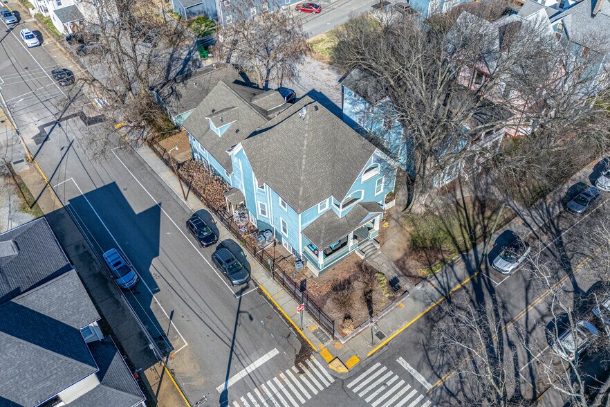 More Photos Of 1415 Highland Ave, Knoxville Multifamily For Sale