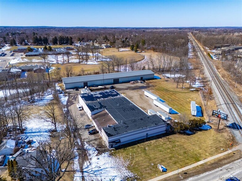 More Photos Of 415 N Lafayette St, South Lyon Warehouse For Sale