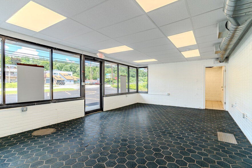 More Photos Of 1610 Scranton Carbondale Hwy, Dickson City Fast Food For Sale