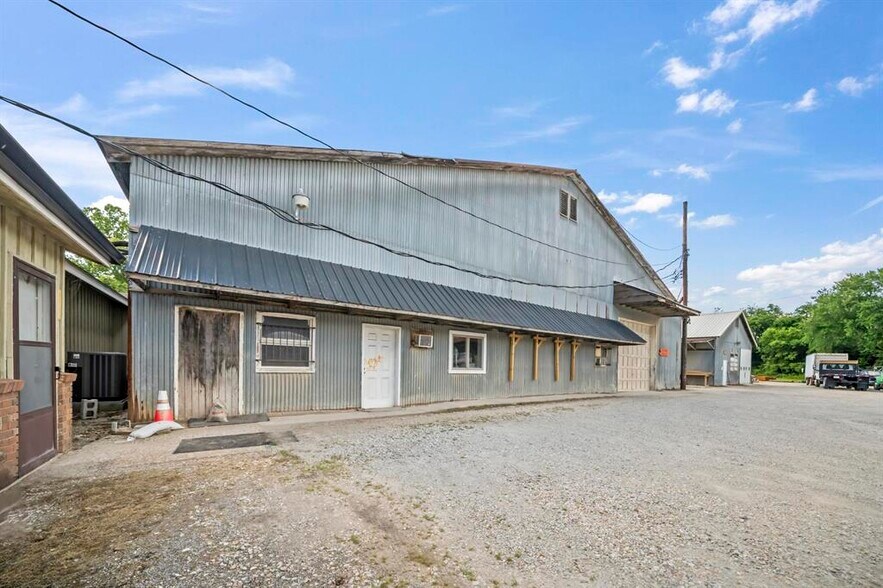 More Photos Of 1305 Seaton Ave, Greenup Warehouse For Sale
