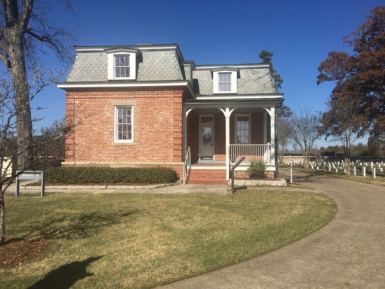 Primary Photo Of 20978 Port Hickey Rd, Zachary Office Residential For Lease