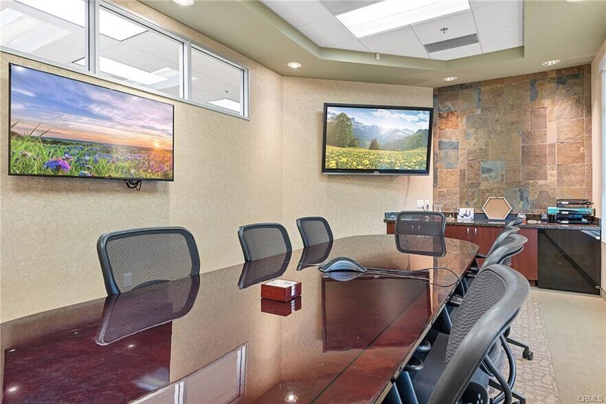 More Photos Of 5839 Pine Ave, Chino Hills Coworking Space