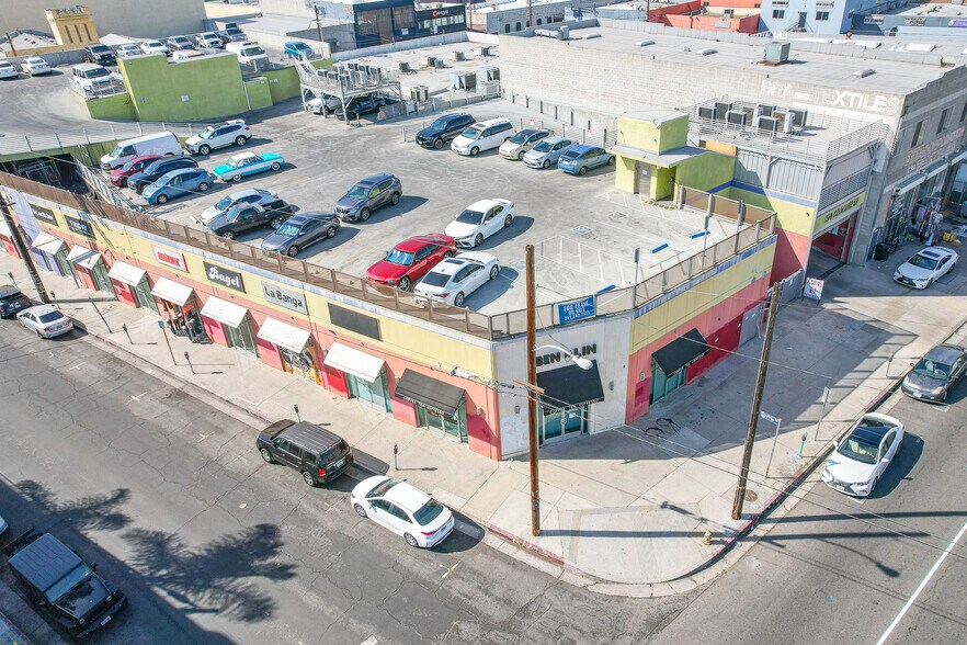 More Photos Of 921 Crocker St, Los Angeles Storefront Retail Office For Sale