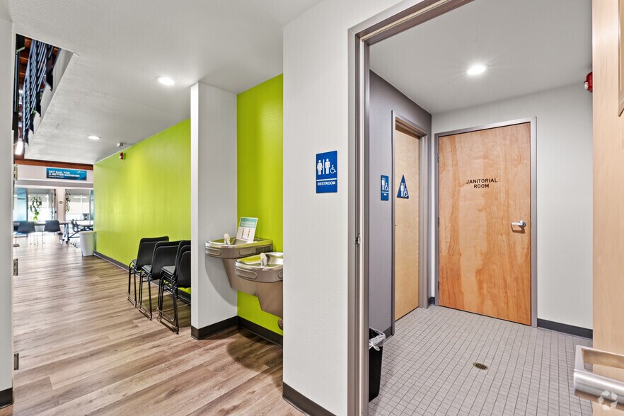 More Photos Of 699 Veterans Blvd, Redwood City Office For Lease