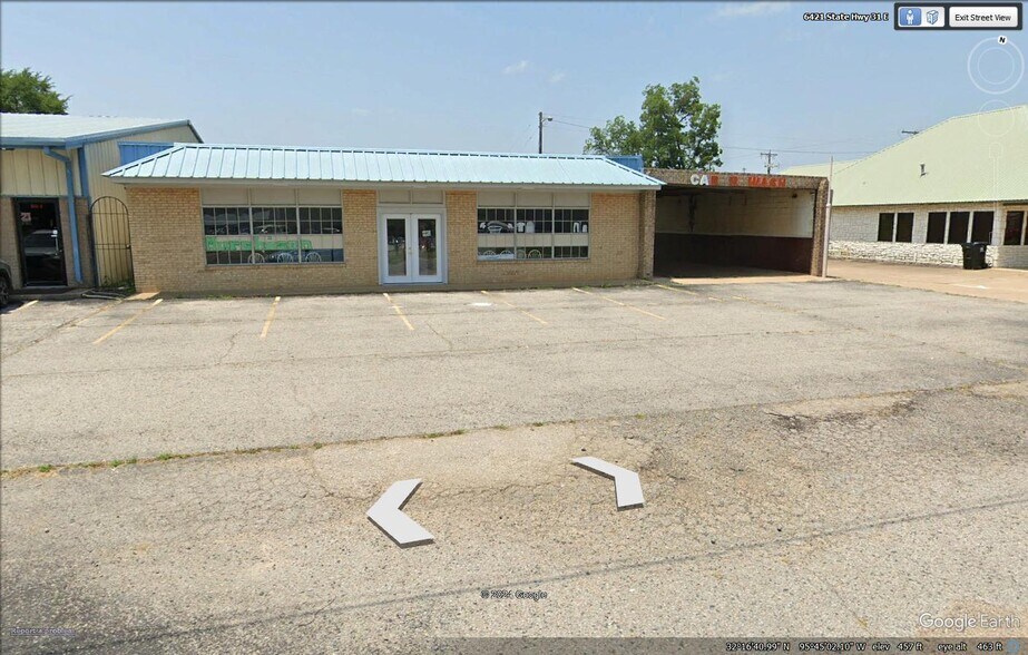 More Photos Of 6421 State Highway 31 E, Murchison Storefront For Sale