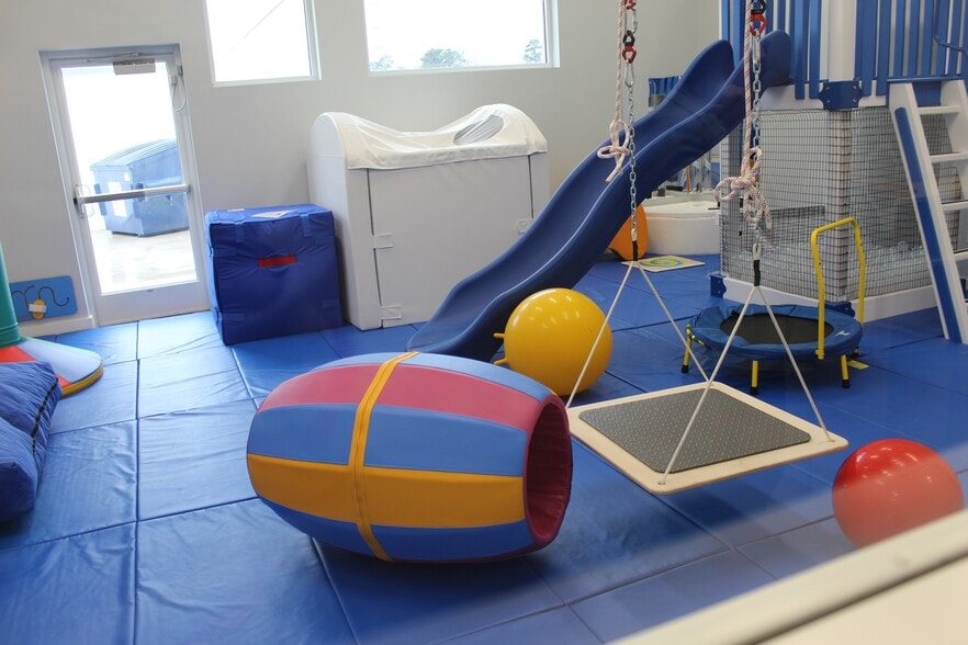 More Photos Of 221 Stonebridge Plaza Ave, North Chesterfield Medical For Sale