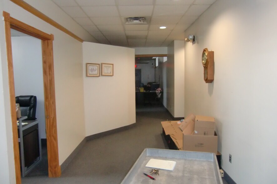 More Photos Of 924-934 Main St, Springfield Office Residential For Sale