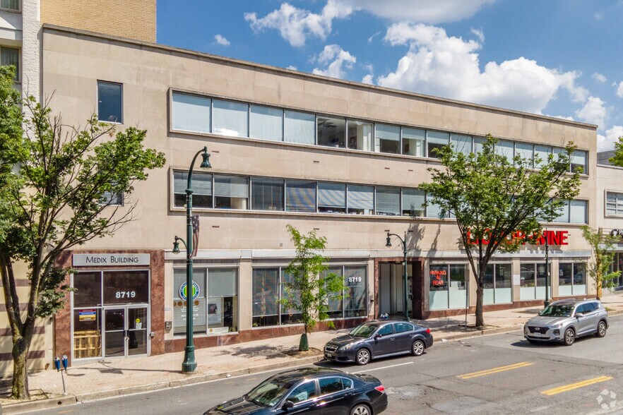 More Photos Of 8715-8719 Colesville Rd, Silver Spring Office For Lease