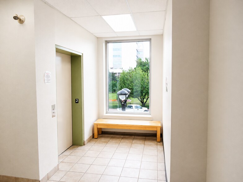 More Photos Of 4826 50 St, Red Deer Office For Sale