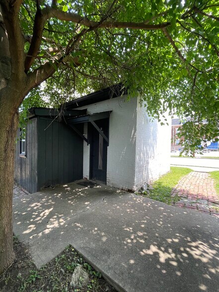 More Photos Of 401-403 Elm St, Ludlow Storefront Retail Residential For Sale