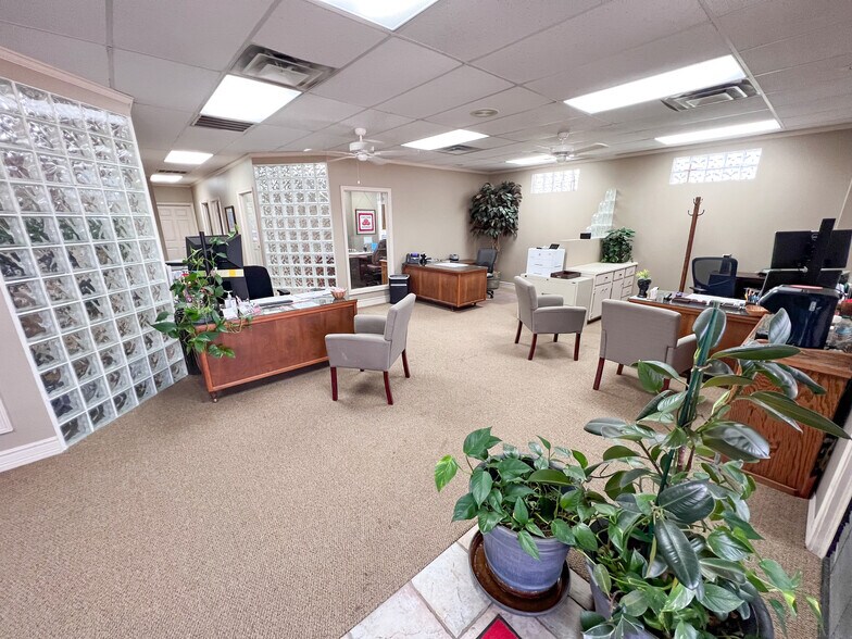 More Photos Of 4200 N Midland Dr, Midland Office For Sale