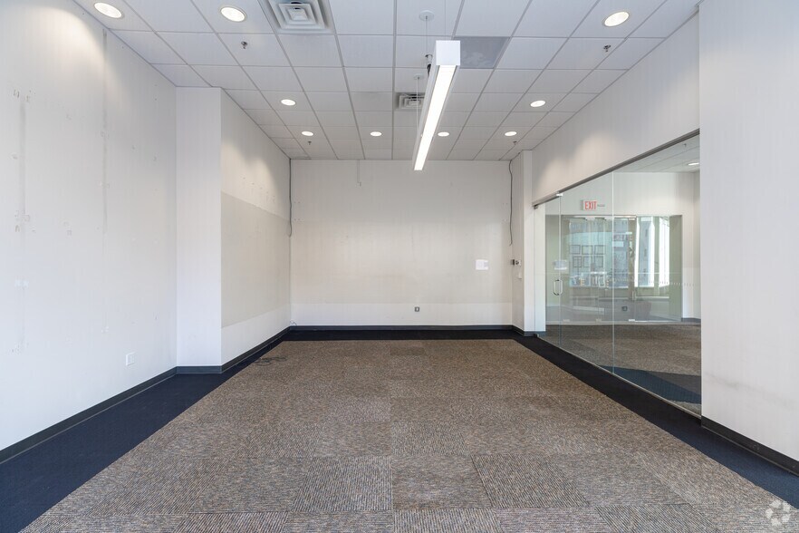 More Photos Of 250 E 49th St, New York Multifamily For Sale