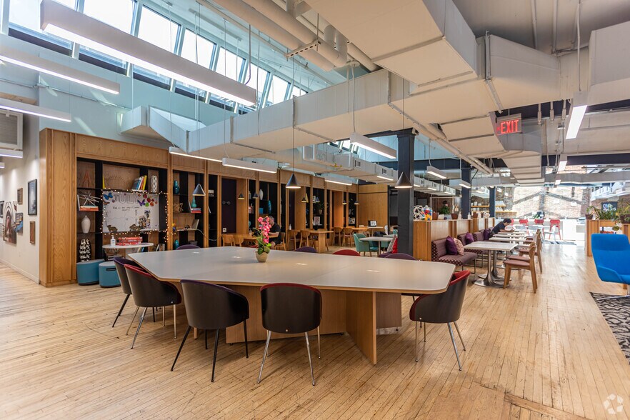 More Photos Of 361-361 Newbury St, Boston Coworking Space