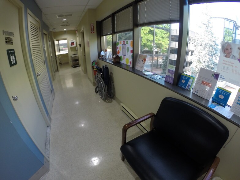 More Photos Of 1 School St, Glen Cove Office For Lease